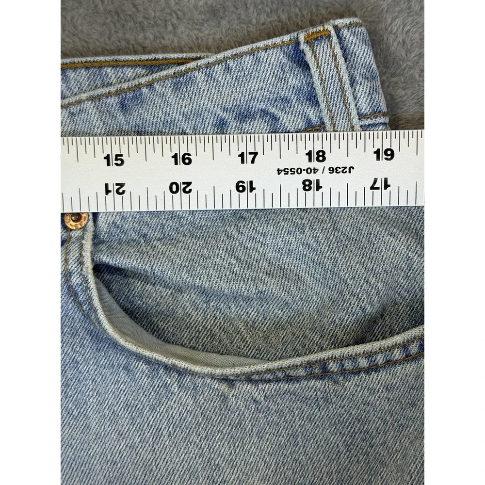 Vintage Levis Jeans Mens 38x34 Blue Light Wash 570 Taper Baggy Made‎ In USA 90s